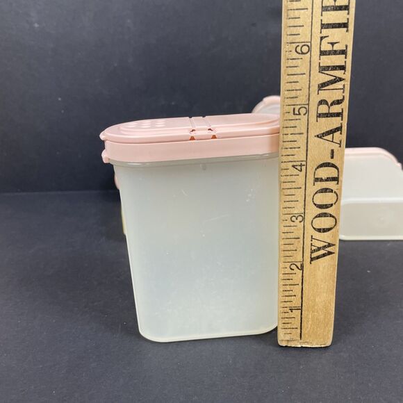 Tupperware Modular Mates Pink Spice Shakers 4 Large #1846 w/Lids 8 Ounce - Picture 8 of 8
